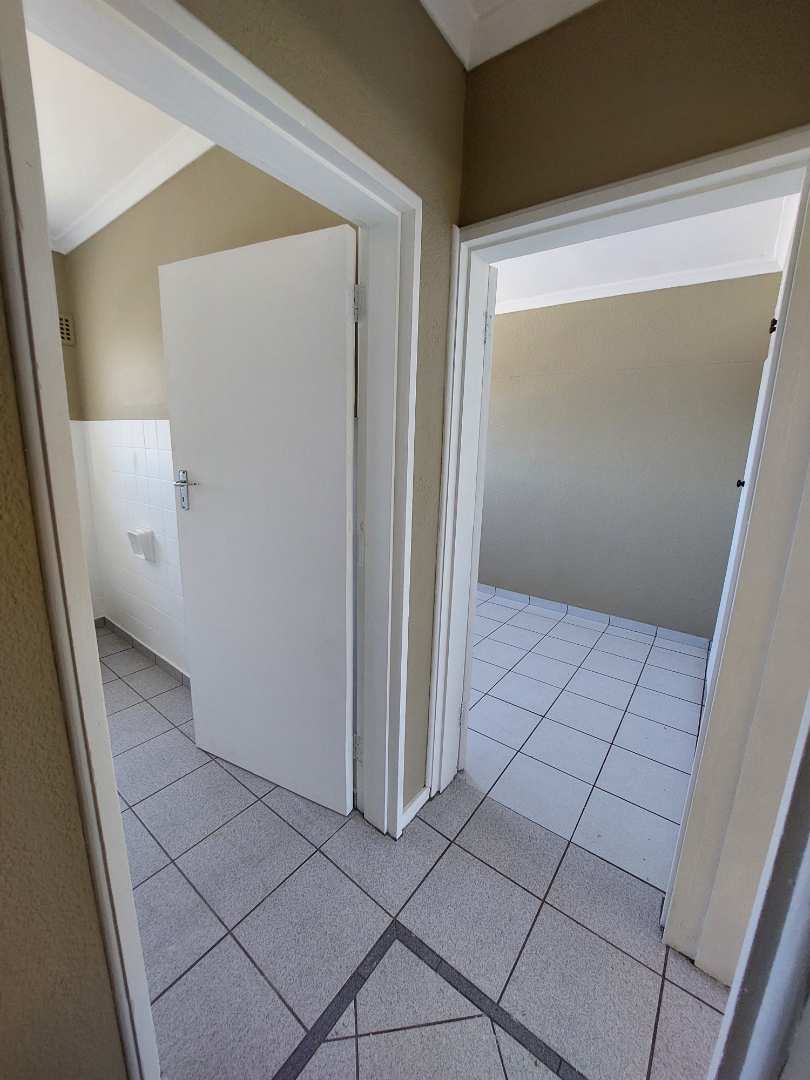 To Let 2 Bedroom Property for Rent in Claremont Western Cape